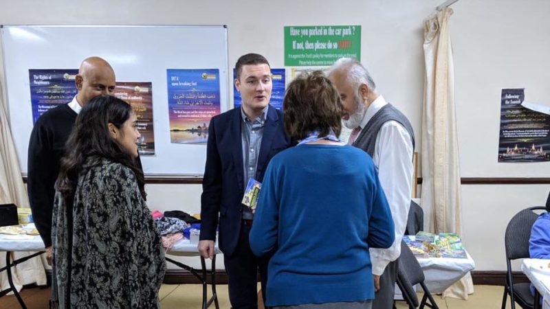 Wes Streeting attending Visit My Mosque Day